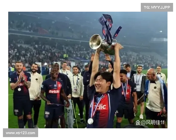 法甲冠军奖杯背后传奇故事与象征意义探秘